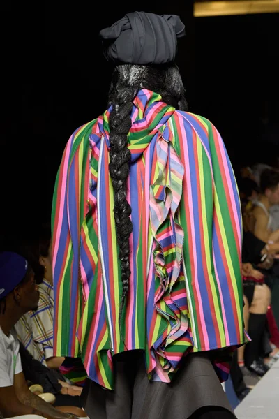 Look 95